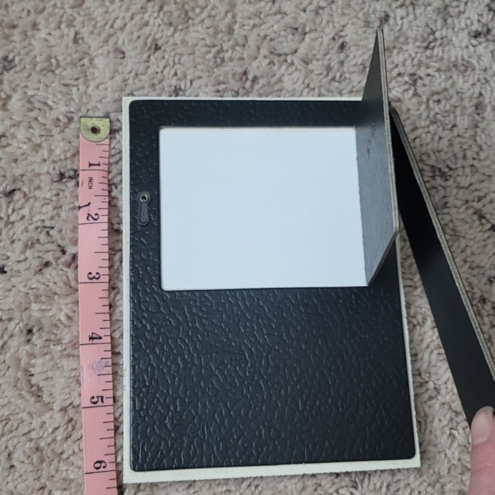 Picture Frames (2) - Picture 6 of 15